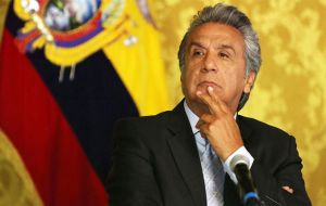 The national Country Alliance party has unanimously decided and announces “the immediate removal of Lenin Moreno as president of the Country Alliance party”