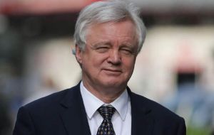 Five business groups wrote to Brexit Secretary, David Davis to warn that UK risks losing jobs and investment unless a transition deal is agreed by the end of the year. 