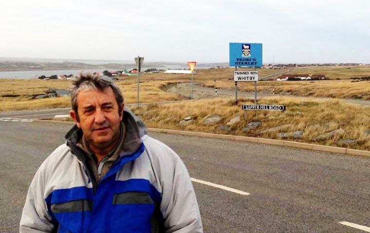 Senator Cobos is no stranger to the Falklands, he visited them in June/July 2014, before launching a presidential bid   