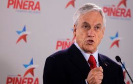 The triumphant spirit of Piñera is evident, and his campaign team does not miss a chance to criticize the Michelle Bachelet administration 