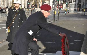 Major General Keith Spacie lays the wreath for Britain's Armed Forces