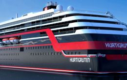 The MS Roald Amundsen is part of an initiative to prove to the world that hybrid propulsion is not only possible, but it is the future of sustainable cruise travel. 