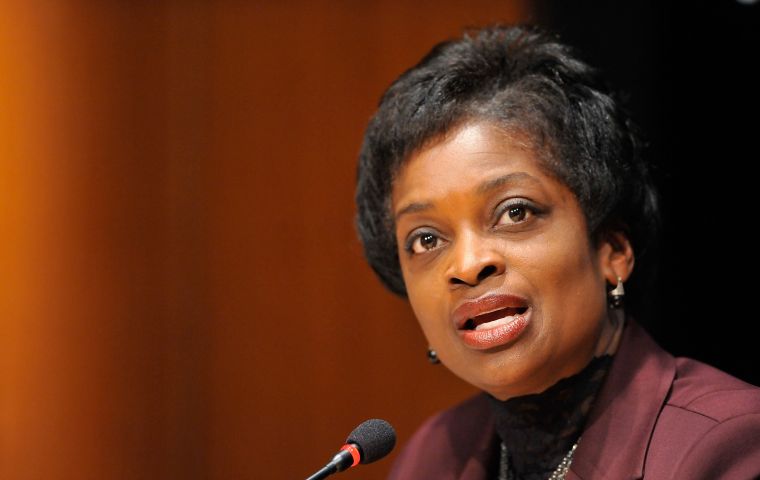 FCC Commissioner Mignon Clyburnt, said that Republicans were “handing the keys to the internet” to a “handful of multi-billion-dollar corporations”.