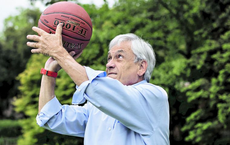 Billionaire and conservative Sebastian Piñera once looked set to easily win Chile’s presidential runoff and swing the country back to the right. 