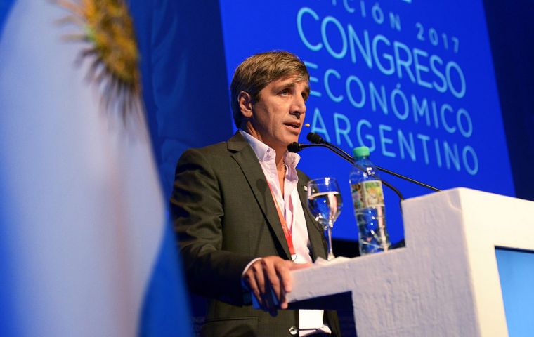 Bonds were 2.4 times oversubscribed, as Argentina received orders for US$21.4bn,  the ministry said. Issuance would cover half of infrastructure investments this year. 
