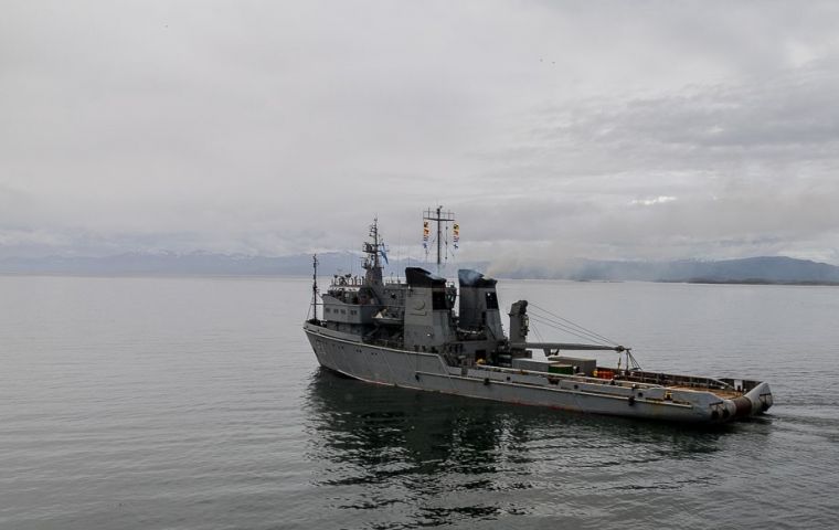 ”ARA Islas Malvinas has left the naval base of Ushuaia to join the search and is carrying on board the Russian ROV (remotely operated vessel) Panther Plus”