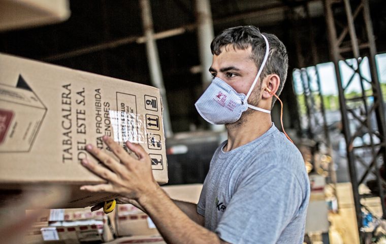 The Brazilian report points out that some of the boxes were identified as cigarettesmanufactured at Tabacalera del Este SA, Tabesa