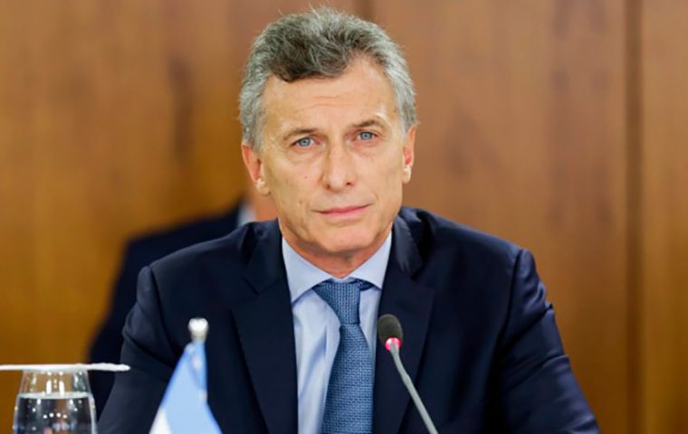 Macri faces a precarious fiscal situation caused by runaway government spending and slow growth. 