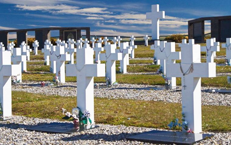 The Argentine cemetery at Darwin for 35 years had 122 graves with remains of soldiers “...only known to God”, but now 88 have been fully identified 