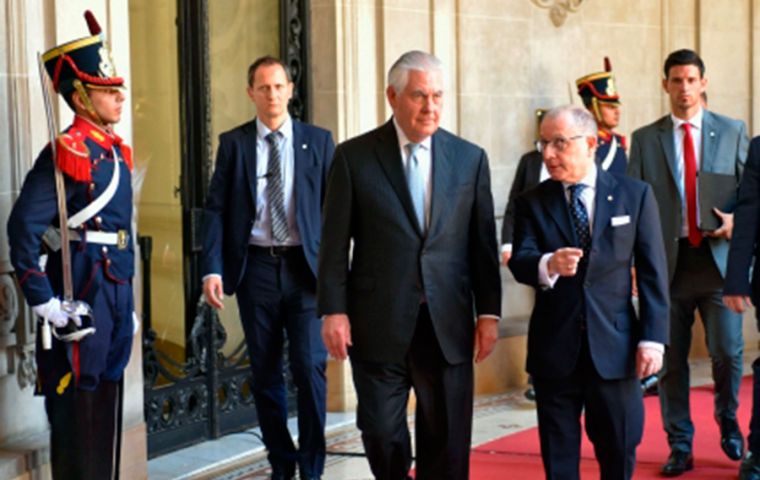 Minister Faurie with Secretary of State Rex Tillerson (L)