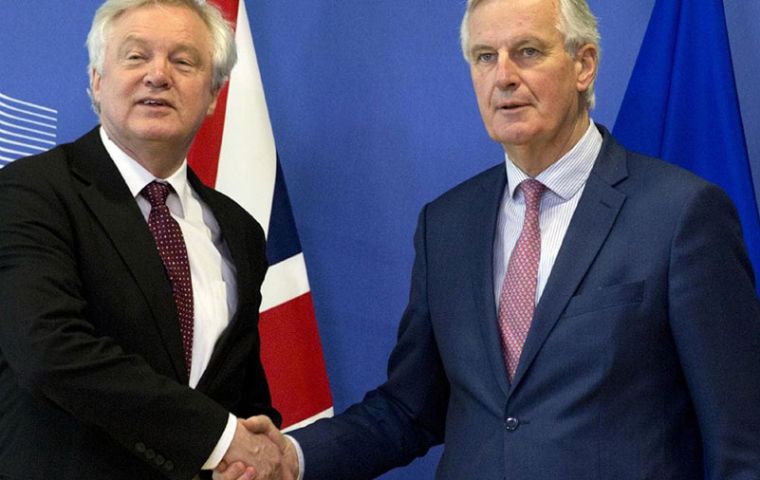 The differences between the UK and EU were evident during a press conference in Brussels as Mr. Davis and Mr. Barnier answered questions on the issue.
