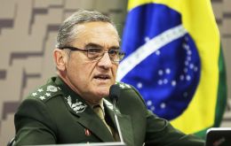 General Eduardo Villas Boas twitted the military, along with “all good citizens, repudiates impunity and respects the Constitution, social peace and democracy.”