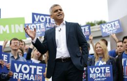 We need to send the Tory Government a clear message that we don’t want their extreme and irresponsible approach to Brexit, appealed mayor Sadiq Khan