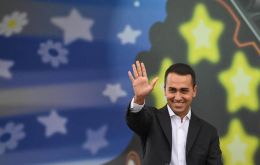  “More than 94% of 5-Star Movement members said yes to the contract for the ‘Government of Change’!”, 5-Star’s leader Luigi Di Maio said on Facebook