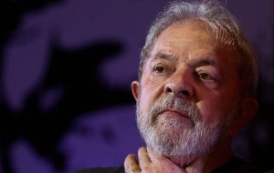Lula himself is incarcerated at the federal police headquarters in Curitiba, serving a 12-year sentence for taking an apartment as a bribe