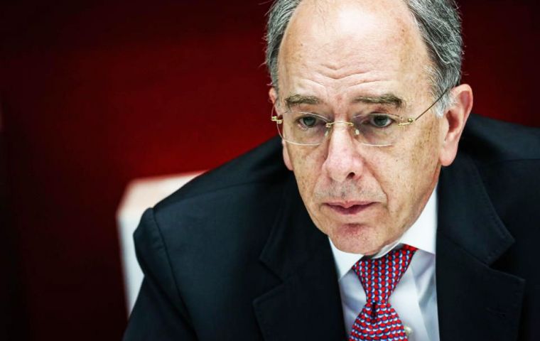 Petrobras CEO Pedro Parente said the price cut will only remain in place for 15 days and cost the company about 350 million reais (US$ 96 million)