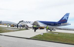 Both air routes to Falklands experienced a significant rise in visitors, with leisure arrivals on LATAM increasing by 21% and arrivals on the air bridge up 44%.