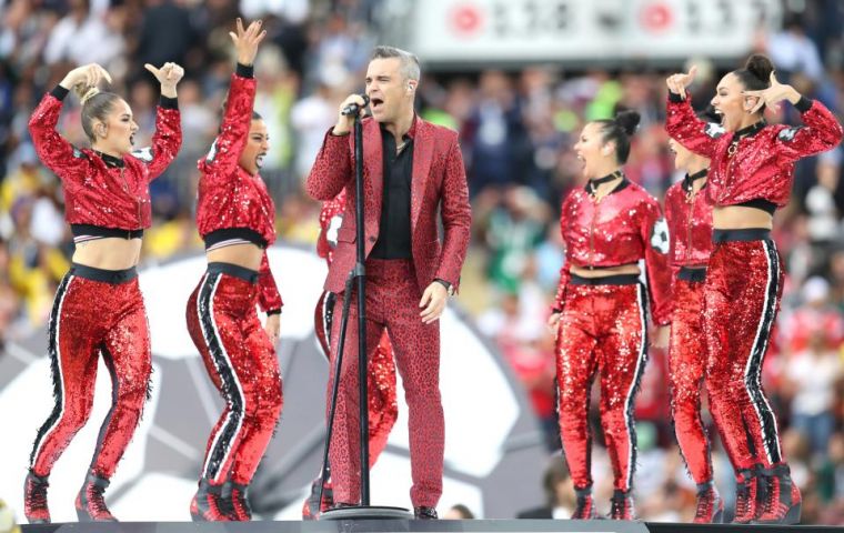 Robbie Williams will sing alongside Russian soprano Aida Garifullina shortly before Russia face Saudi Arabia in the first match at Moscow's Luzhniki Stadium.