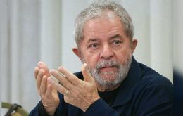Lula's defense lawyers claim that the former president is illegally arrested and asks for freedom until there is no more possibility of appeals at the second instance.