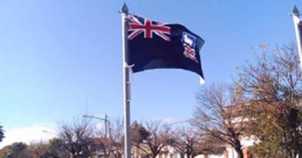 Argentine town hoists Falkland Islands flag on Independence Day ...