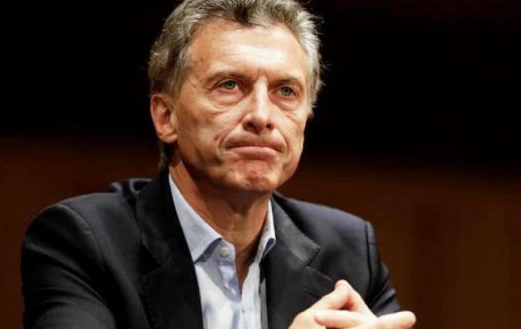 Dissatisfaction is extensive to the figure of president Macri, having dropped from 66% in October 2017 to 45% last June and 31% in July