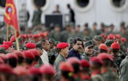 Donald Trump held meetings with a Venezuelan high-ranking military officer and US officials in order to plot a plan to carry out a coup against Nicolás Maduro