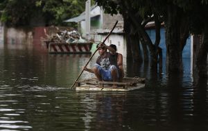 As well as heat, the event also led to drought in Africa, and in South America saw floods across Brazil, Argentina, Paraguay and Uruguay