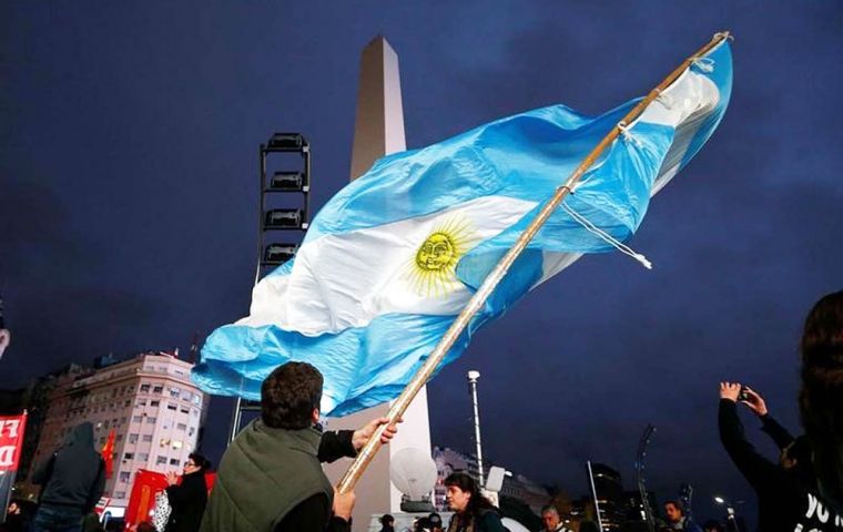 A common sight in Argentina: unions and social organizations take to the streets to protest the austerity measures and growing unemployment 