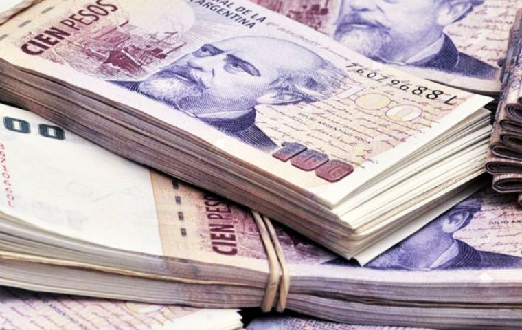 The budget bill projects an average exchange rate of 40.1 pesos to the dollar in 2019. It forecasts an economic contraction of 2.4% this year and 0.5% in 2019