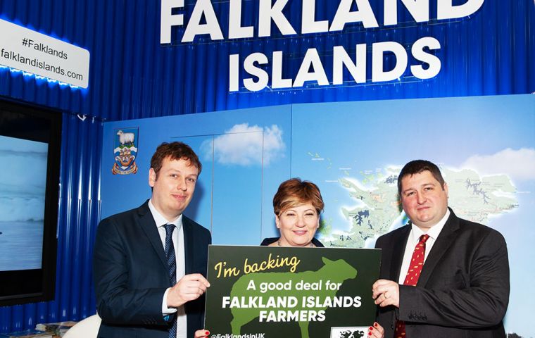 Former Shadow Foreign Secretary,  Emily Thornberry MP,  shows her support for a fare Brexit deal for Falkland Islands farming with MLA’s Hon. Stacy Bragger and Hon. Mark Pollard. (Pic. by Gus Campbell