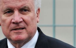 Party leader Horst Seehofer said it was “not a nice day”, but only “one side of the coin”: vote gives “a clear mandate” allowing the CSU to form a new government