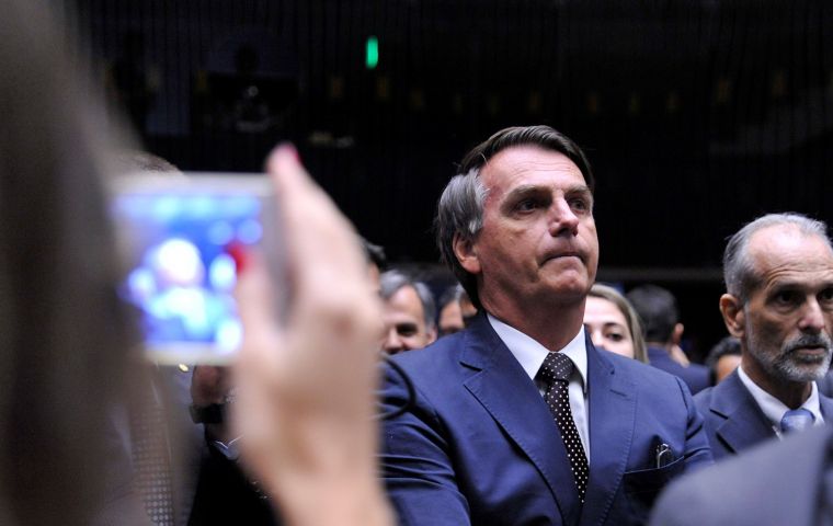 Jair Bolsonaro 18 points ahead of Haddad, according to latest Datafolha survey  