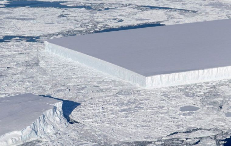 The picture was taken last week by scientists on a Nasa research plane. Such objects are not unknown, however, and even have a name - tabular icebergs