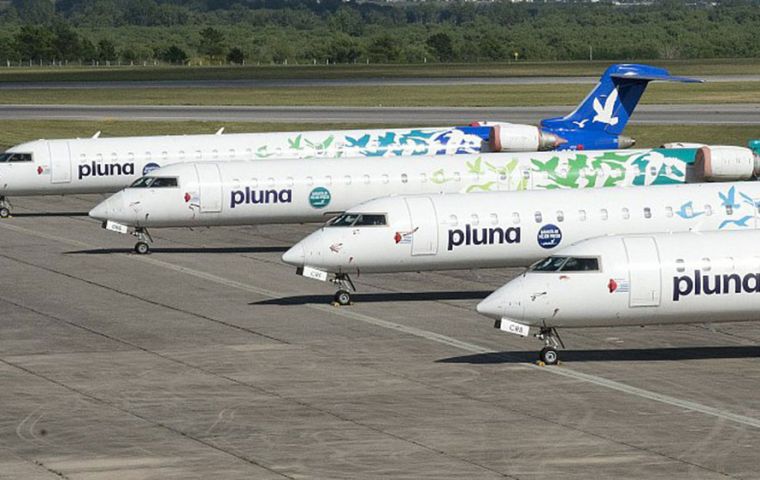 A Panamanian investment company is said to have purchased 75% of PLUNA's shares and now plans to seek financial compensation for the closing of the airline.