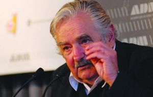Former Uruguayan president, José Mujica, compared the probable victory of Bolsonaro with the rise of the former dictator and German genocide, Adolf Hitler.