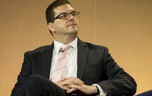May's principal Europe adviser, Oliver Robbins, is continuing the negotiations in Brussels, according to the report.