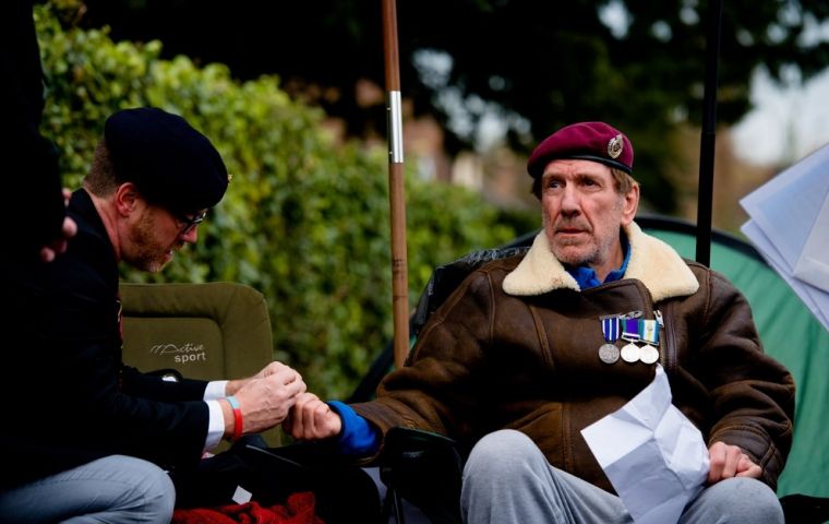 Ex-paratrooper Gus Hales, 62, launched his protest over the “disgraceful” lack of mental health care for former soldiers