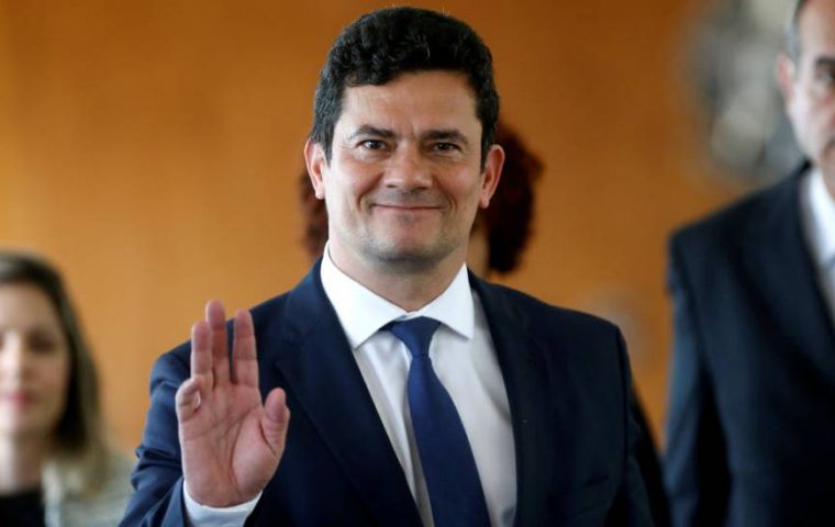 Moro said he would be a “fool” not to work again with people he had worked with on the Car Wash investigation: “they proved their integrity and efficiency”