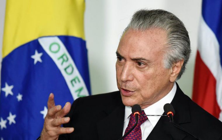 The bill signed by Temer serves as a benchmark for other public sector pay and the hike will add an estimated US$ 1 billion) to the government's deficit