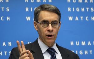HRW's Kenneth Roth signed the petition for the prince to be tried in Argentina for human rights violations.