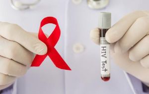 Over 30 years ago, in 1986, WHO first evaluated rapid diagnostic tests for HIV. During the intervening decades, HIV testing services became widely available
