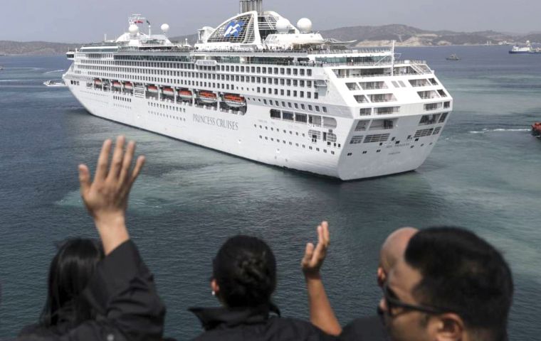 P&O cruise ship Azura called at Marseille and inspectors boarded, sampled her tanks and determined that she was using fuel with a sulfur content of 1.68 percent