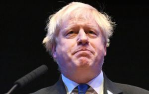 Boris Johnson said the PM could stay on if she lost but must renegotiate the deal with Brussels.