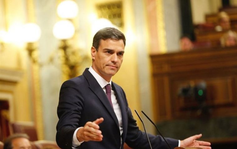 Millions of low-paid workers could see a pay rise from €736 to €900, effective from January. Prime Minister Pedro Sanchez announced the increase on Wednesday