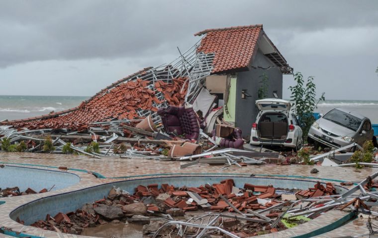 There was no warning of the giant waves which struck at Saturday night, destroying hundreds of buildings, sweeping away cars and uprooting trees