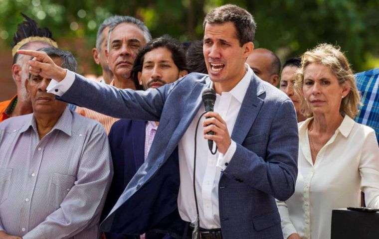Guaidó was released after officials of the Sebin, the political police of Venezuela, intercepted and detained the parliamentarian in the middle of a highway in northern Venezuela.