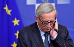 EC President Jean-Claude Juncker warned that time was running out, “I urge the UK to clarify its intentions as soon as possible. Time is almost up” 
