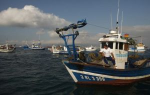 It is estimated that some 200 fishing vessels with Spanish associates are operating under different flags in UK waters.
