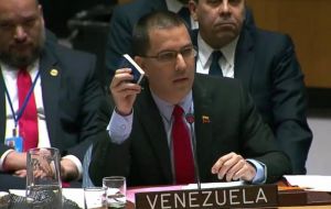 Venezuelan Chancellor, Jorge Arreaza, rejected the European deadline for holding elections and charged again against the Spanish president, Pedro Sánchez.