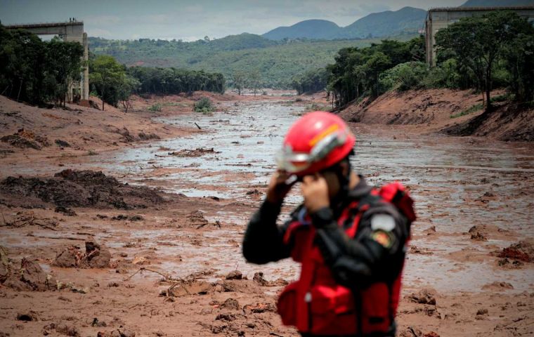Last Friday the burst in a dam at a Vale mine in the town of Brumadinho, sent a torrent of mud tearing through the facilities leaving 58 dead and 305 missing